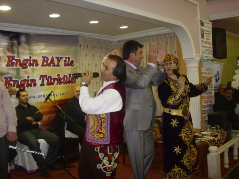 Engin-Bay-ile-Erzincanlilar-gecesi