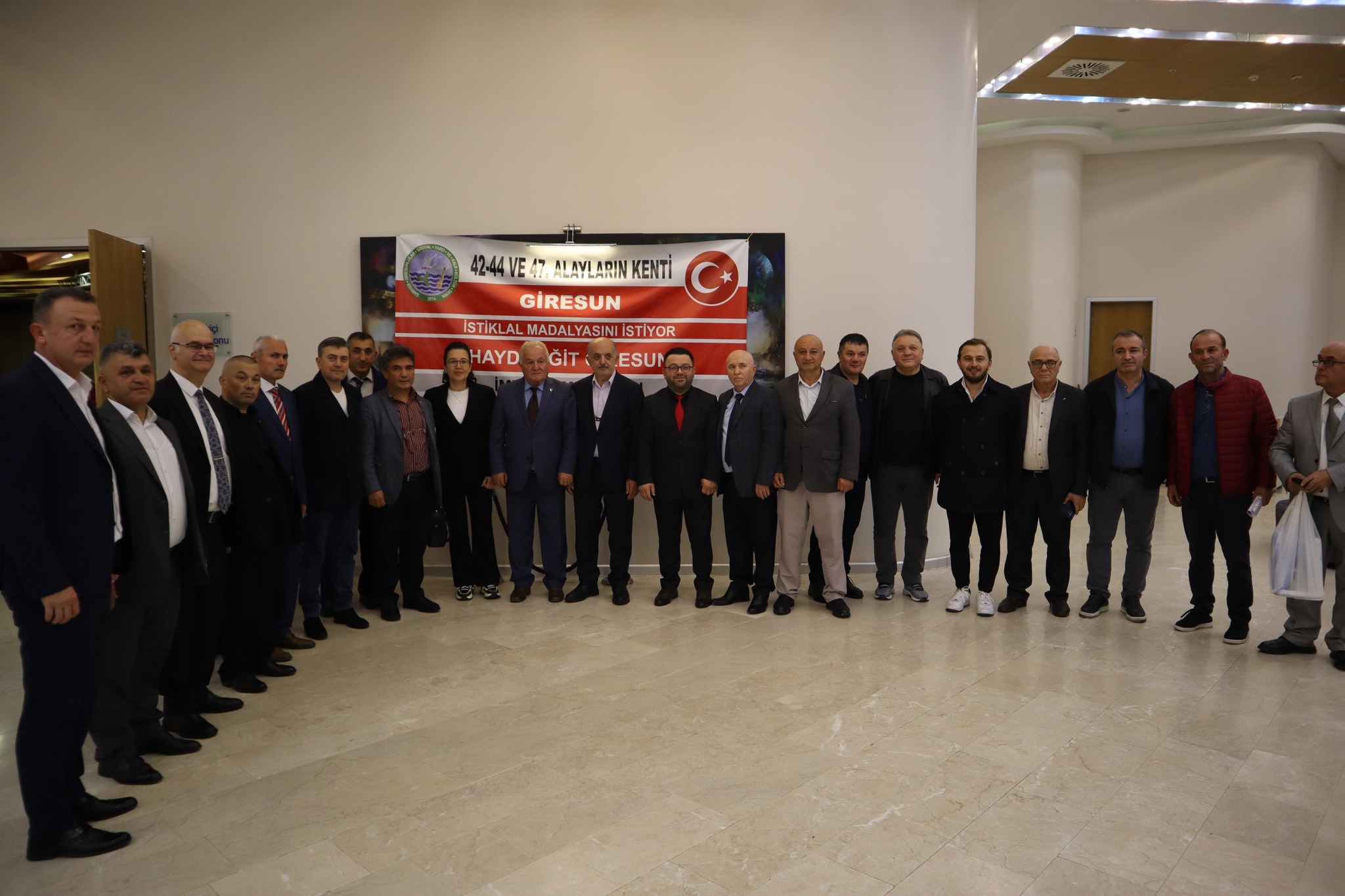 YT GRESUN VE STKLL MADALYASI N TEK YREK OLDULAR