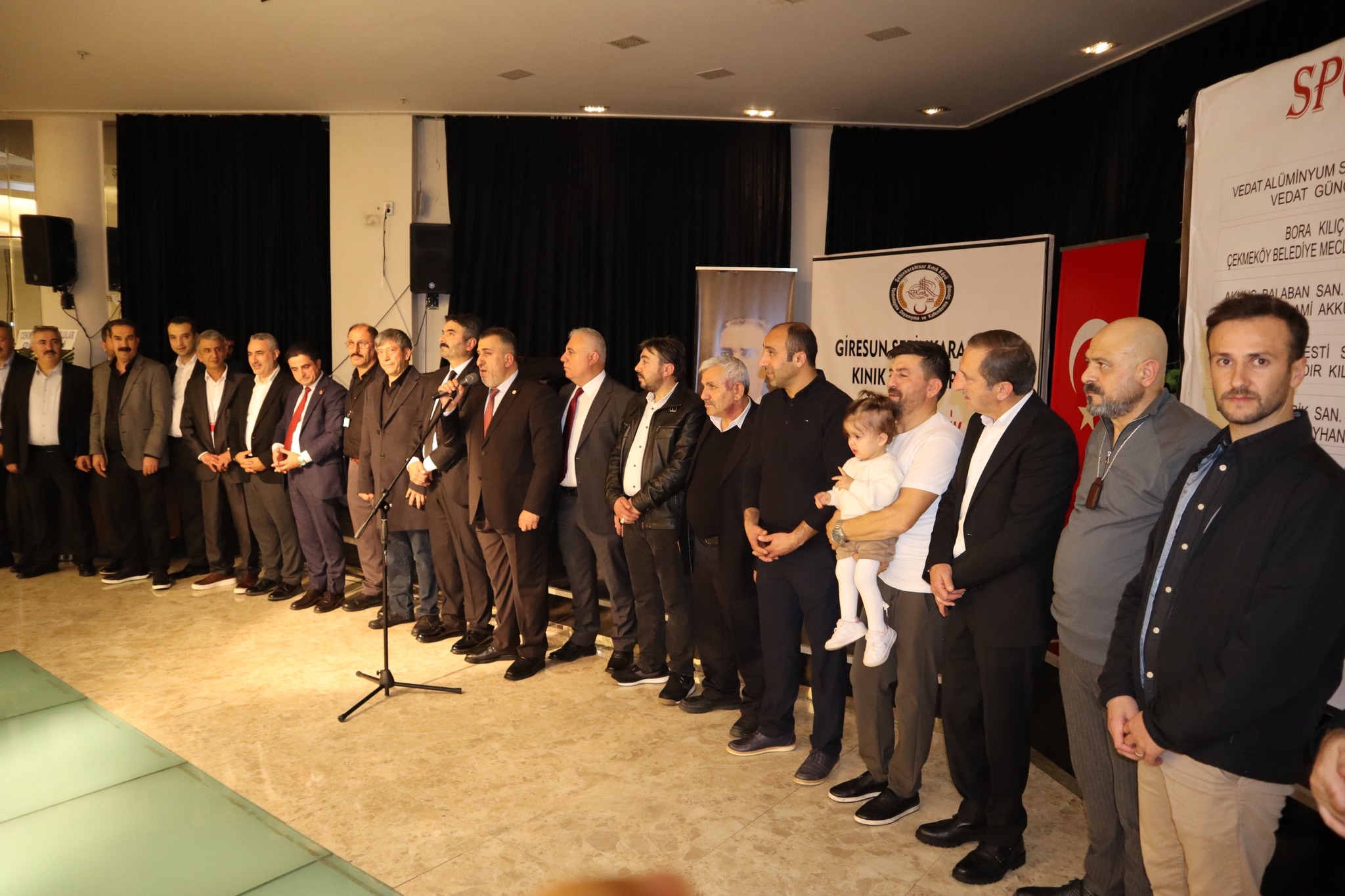 KINIK KÖYÜ DERNEĞİ 26. YILINI COŞKUYLA KUTLADI KINIK KÖYÜ DERNEĞİ 26. YILINI COŞKUYLA KUTLADI