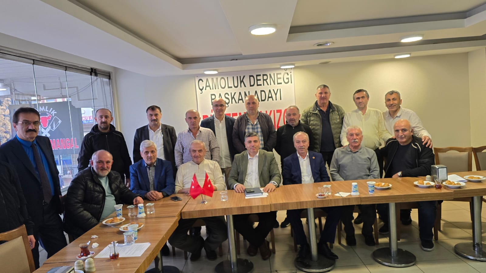 BAŞKAN ADAYI RÜSTEM SAKIZCIYA HEMŞEHRİLERİNDEN GÜÇLÜ DESTEK BAŞKAN ADAYI RÜSTEM SAKIZCIYA HEMŞEHRİLERİNDEN GÜÇLÜ DESTEK