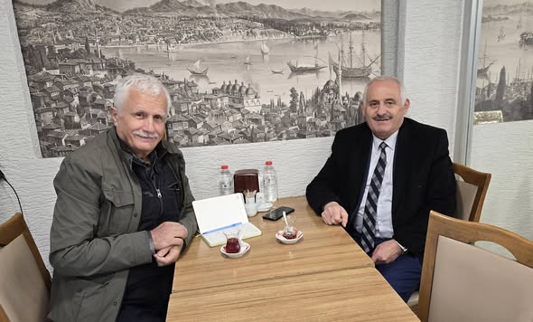 EKMEKY CUMHURYET MAHALLES MUHTARI ADEM KINIK