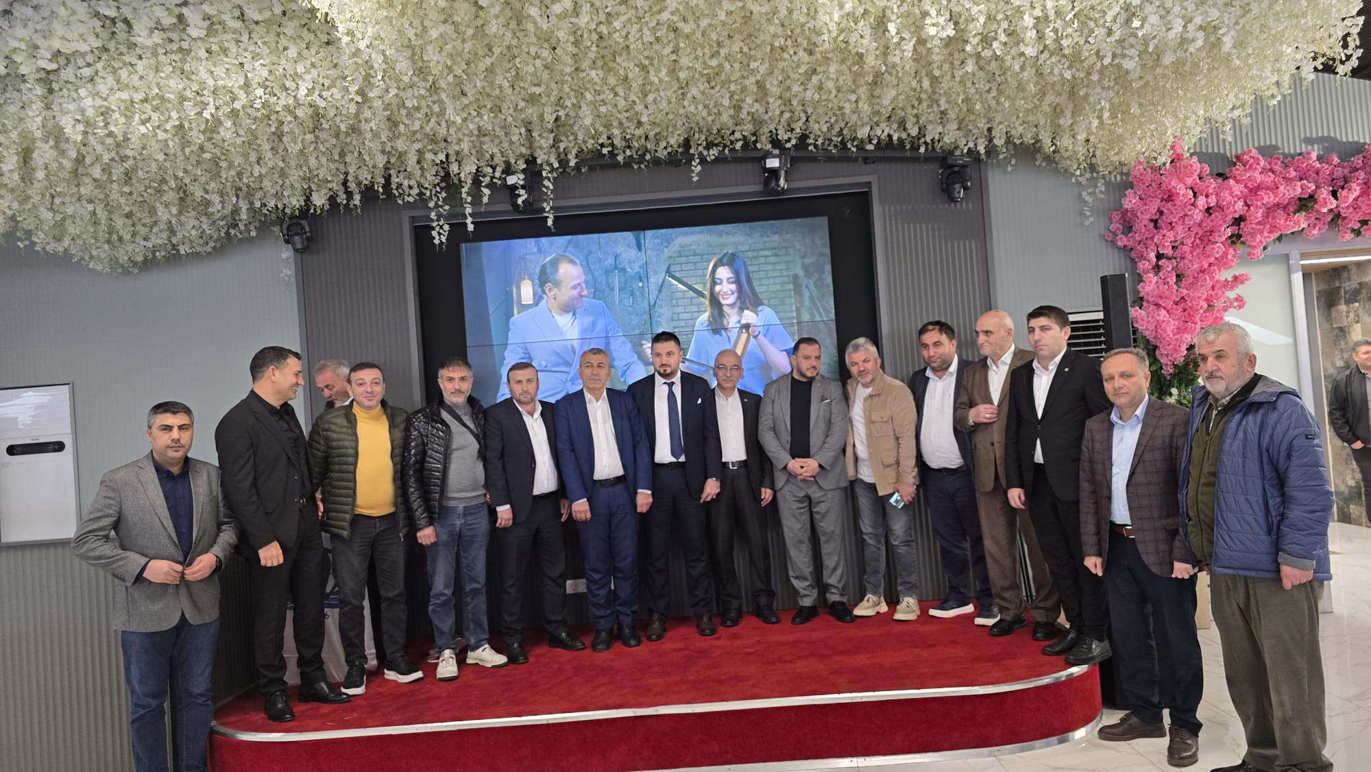 E��T�ME DESTEKTE G��L� BULU�MA