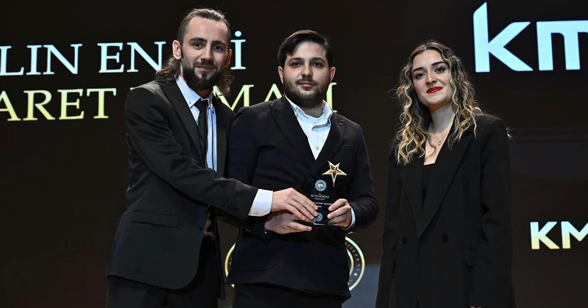 KMK Bilgi Teknolojileri A.�.ye Y�l�n En �yi E-Ticaret Firmas� �d�l�